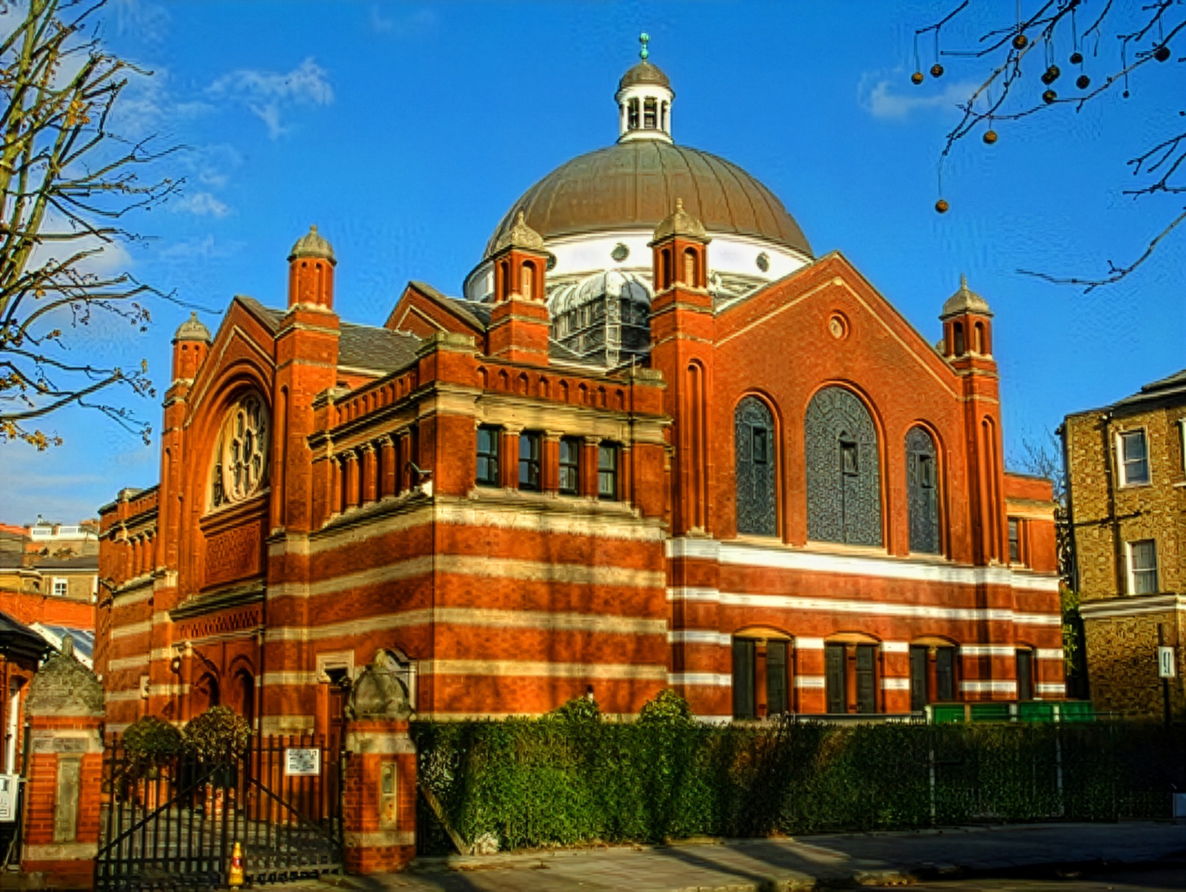 Lauderdale Road Synagogue, London — Byzantine Revival exterior.